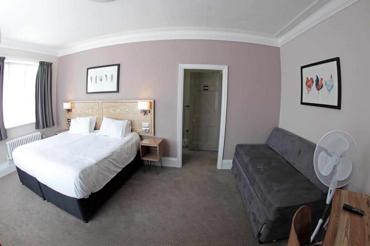Bear Inn, Somerset By Marston'S Inns Street Exteriör bild