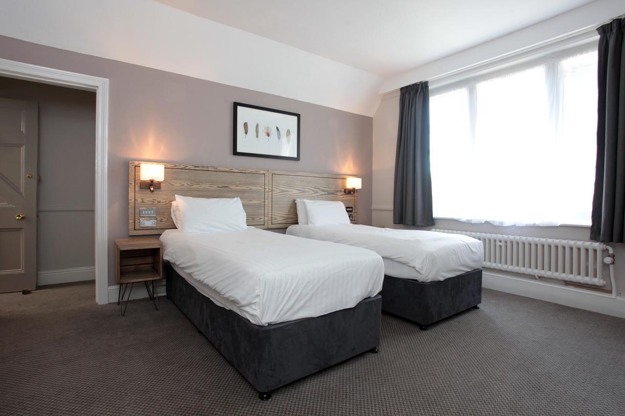 Bear Inn, Somerset By Marston'S Inns Street Exteriör bild