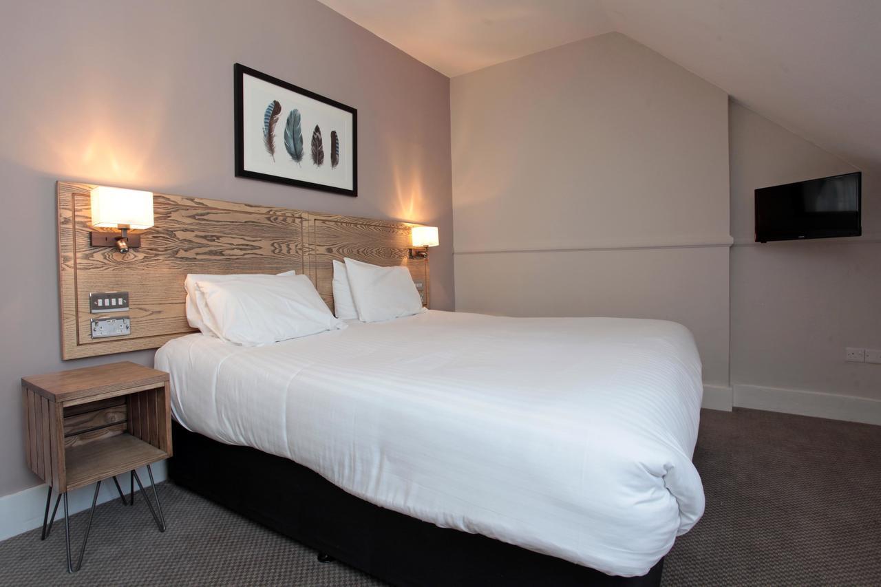 Bear Inn, Somerset By Marston'S Inns Street Exteriör bild